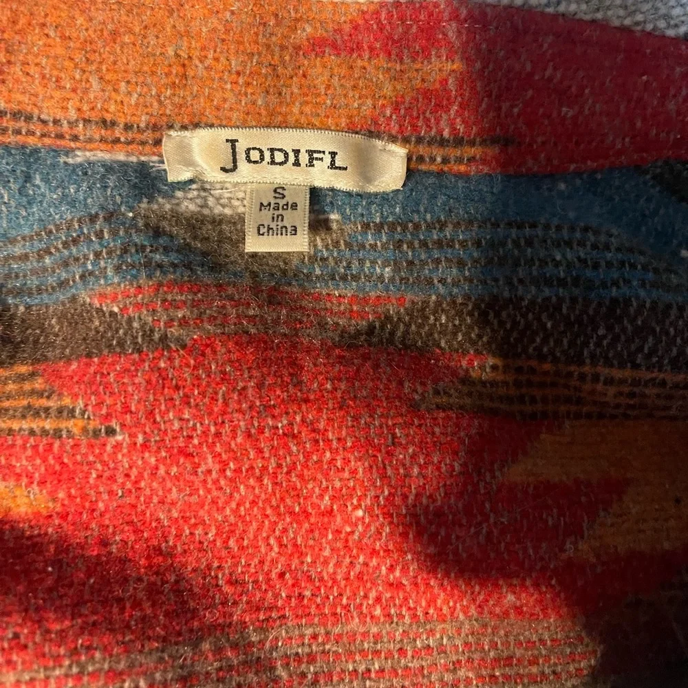 Aztec Shacket. SIZE:S - Picture 2 of 3